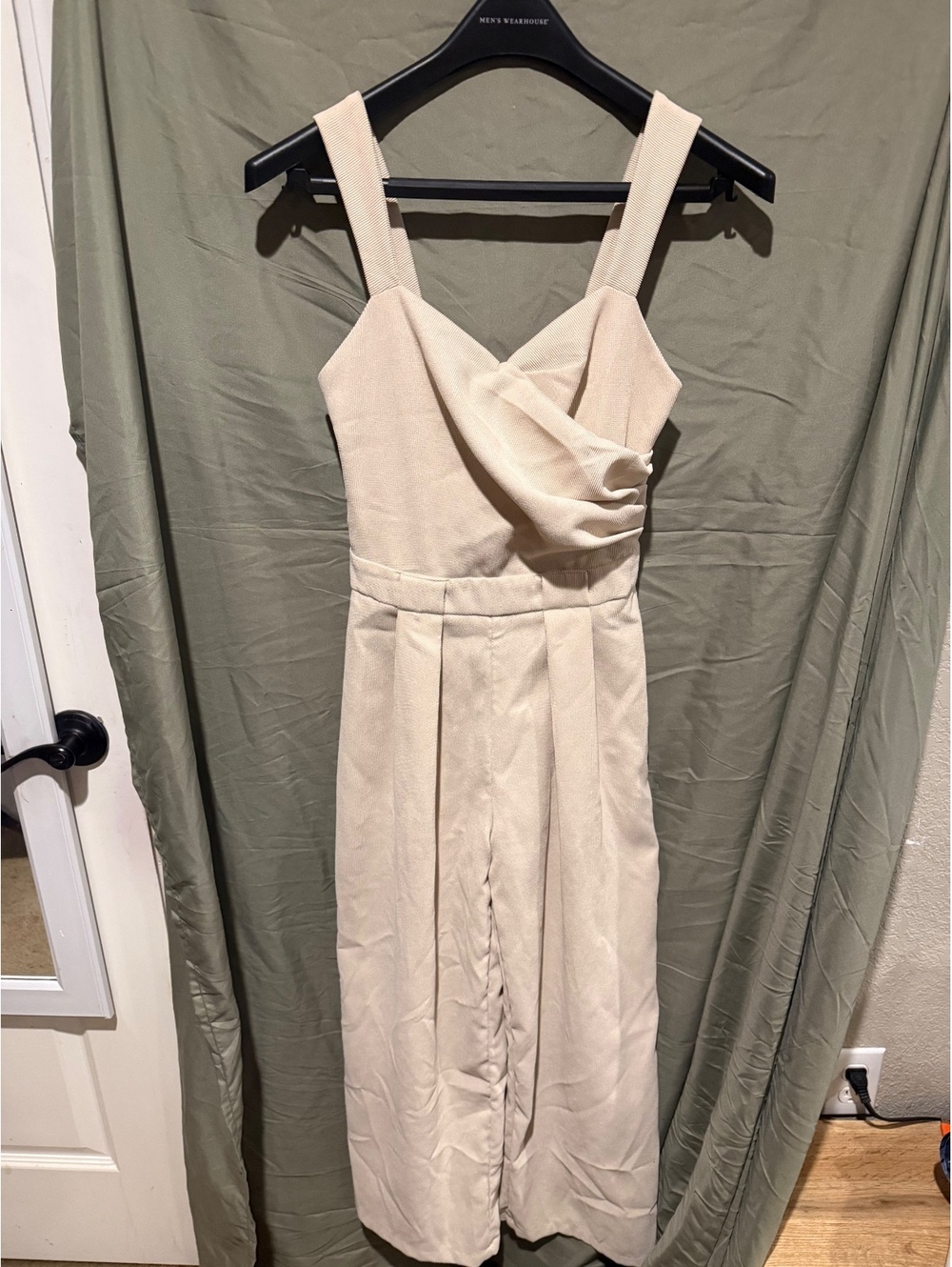 Monteau Los Angeles cream sleeveless wide leg jumpsuit